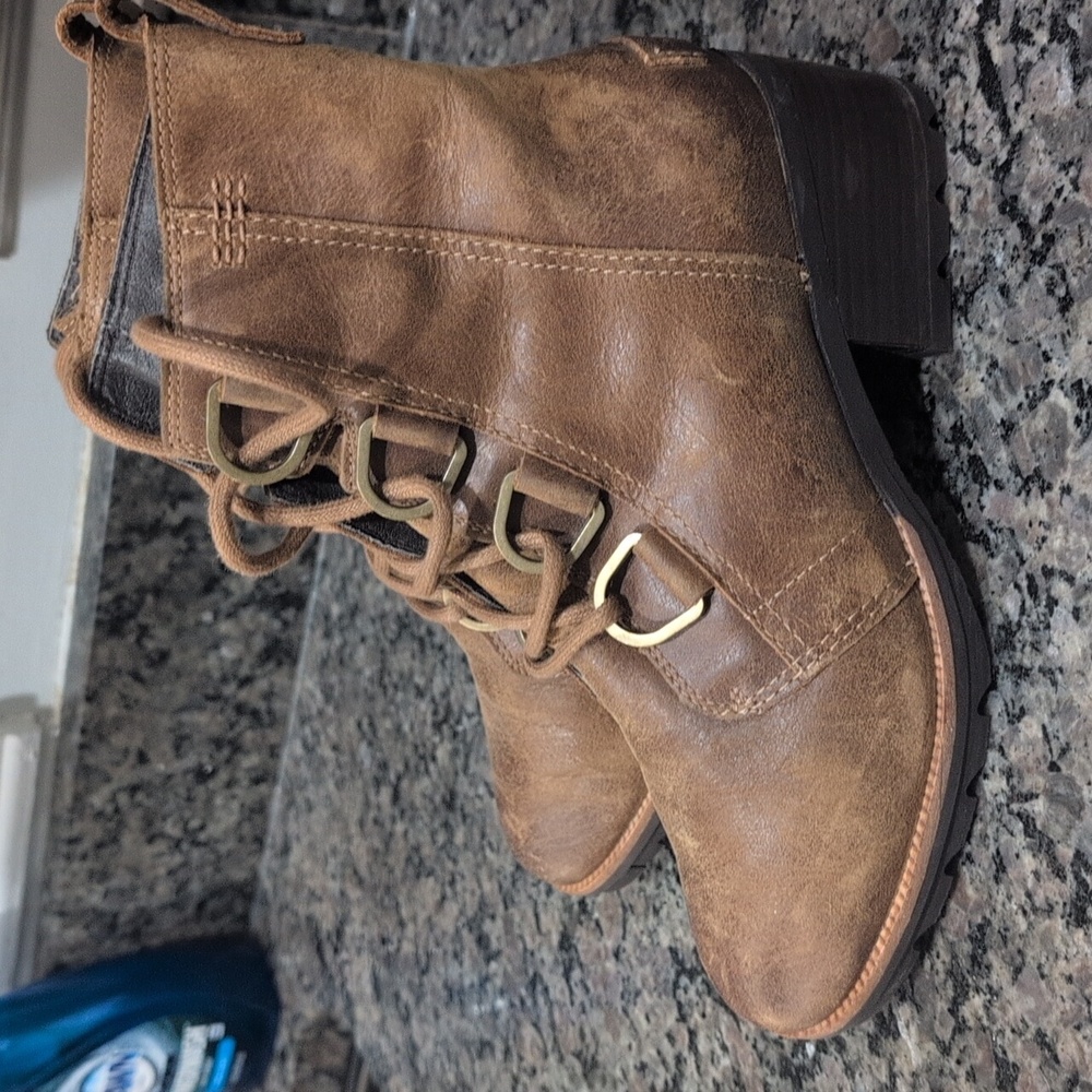 Sorel - Picture 6 of 14